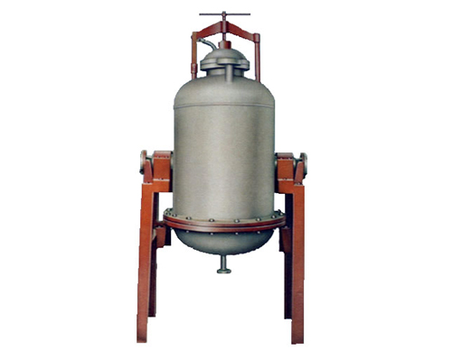 <b>IG-1.5,1.0型列管式過(guò)濾器可廣泛用于醫藥、食品、化工、輕工等行業(yè)的液-固相精過(guò)濾。它可用于壓濾，抽濾，壓濾加抽濾。本產(chǎn)品的濾材可根據要求采用帆布，滌綸絨布，濾紙、紙漿、</b>